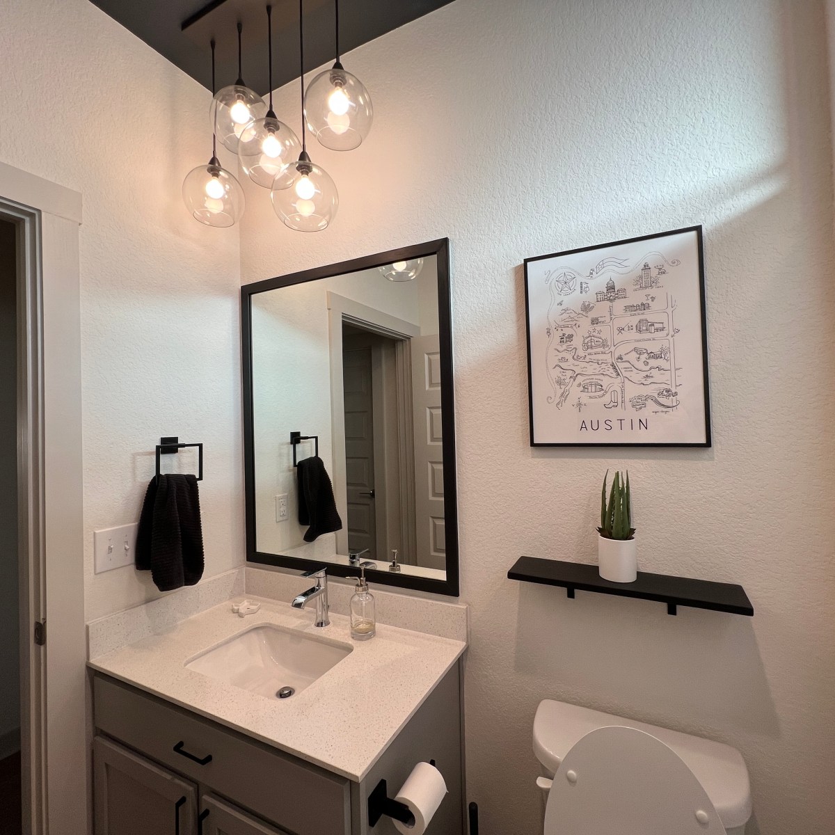 Frame Your Builder Grade Bathroom&nbsp;Mirror
